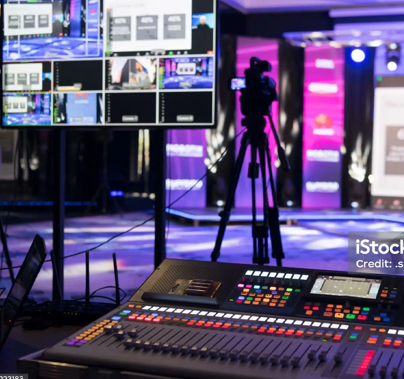 Audio Visual equipment - Cruise Entertainment-min Audio visual equipment